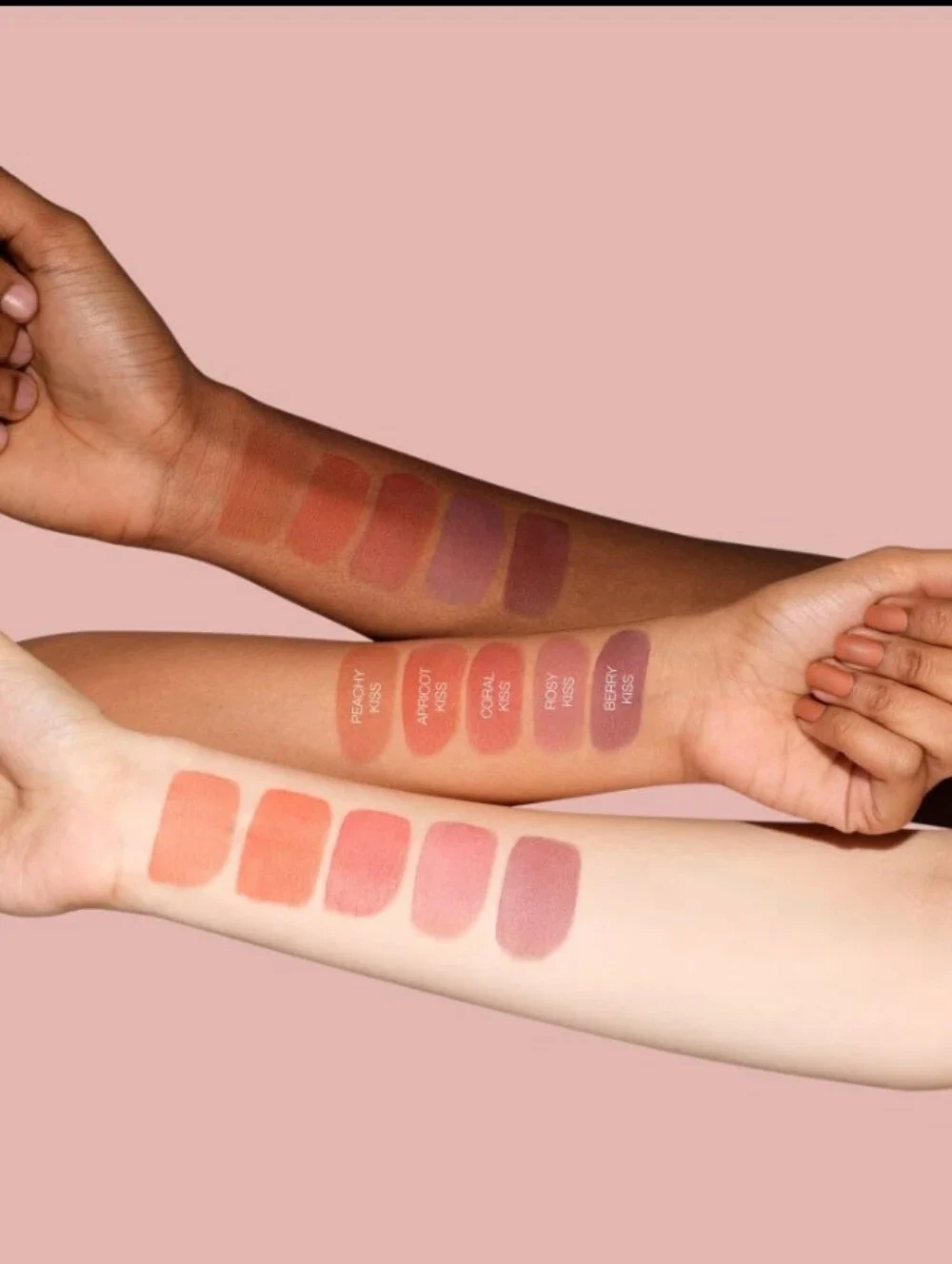 HUDA BEAUTY color coral